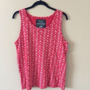 Broken threads tank top size large